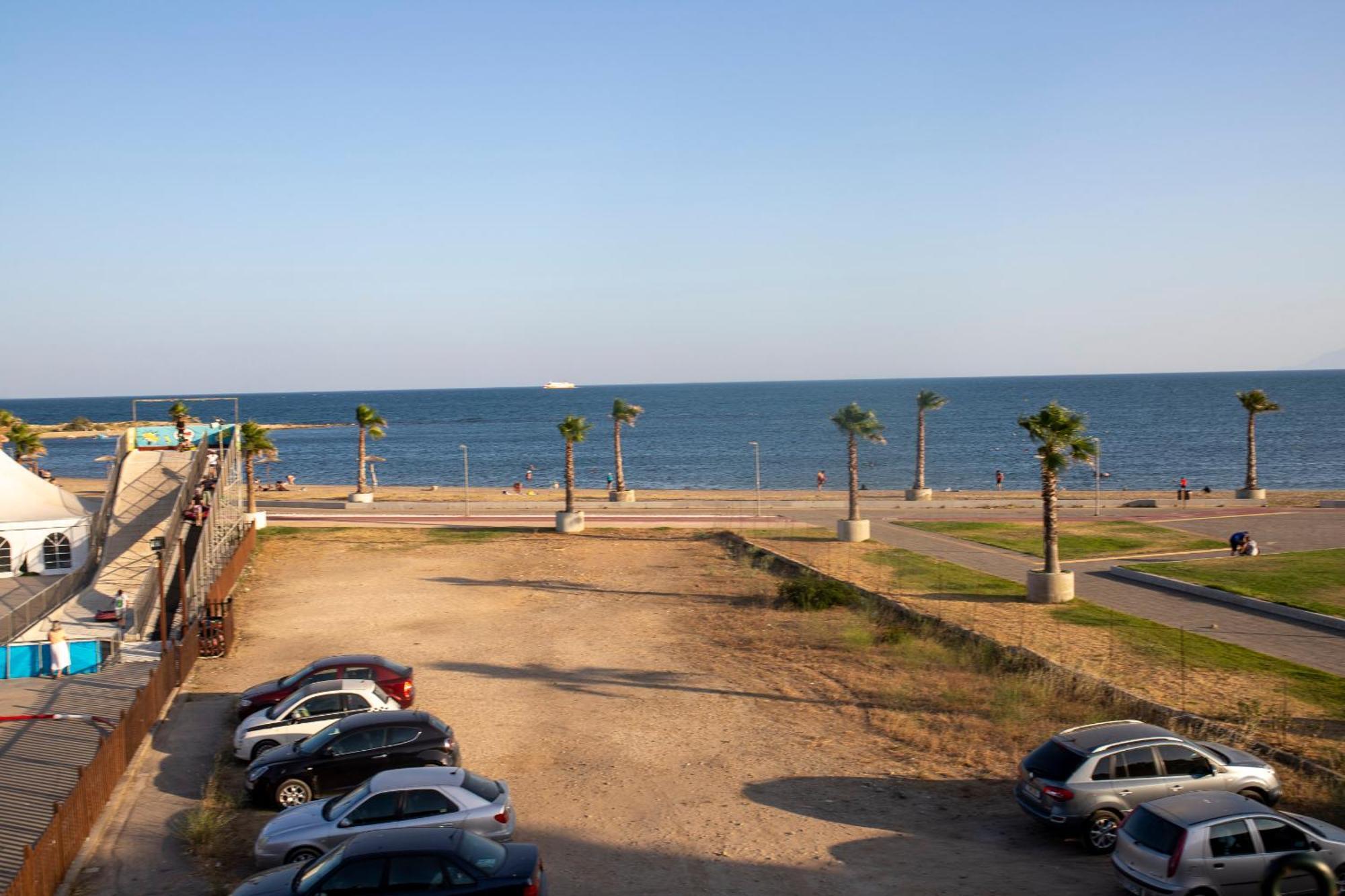 Alex_Polis Lighthouse Apartment!!! Alexandroupolis Exteriör bild